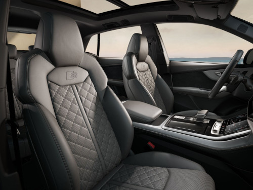아우디_The new Q8_2025년형_디젤 3.0_50 TDI Quattro Premium_color_int_Valcona leather Rotor Gray.jpg